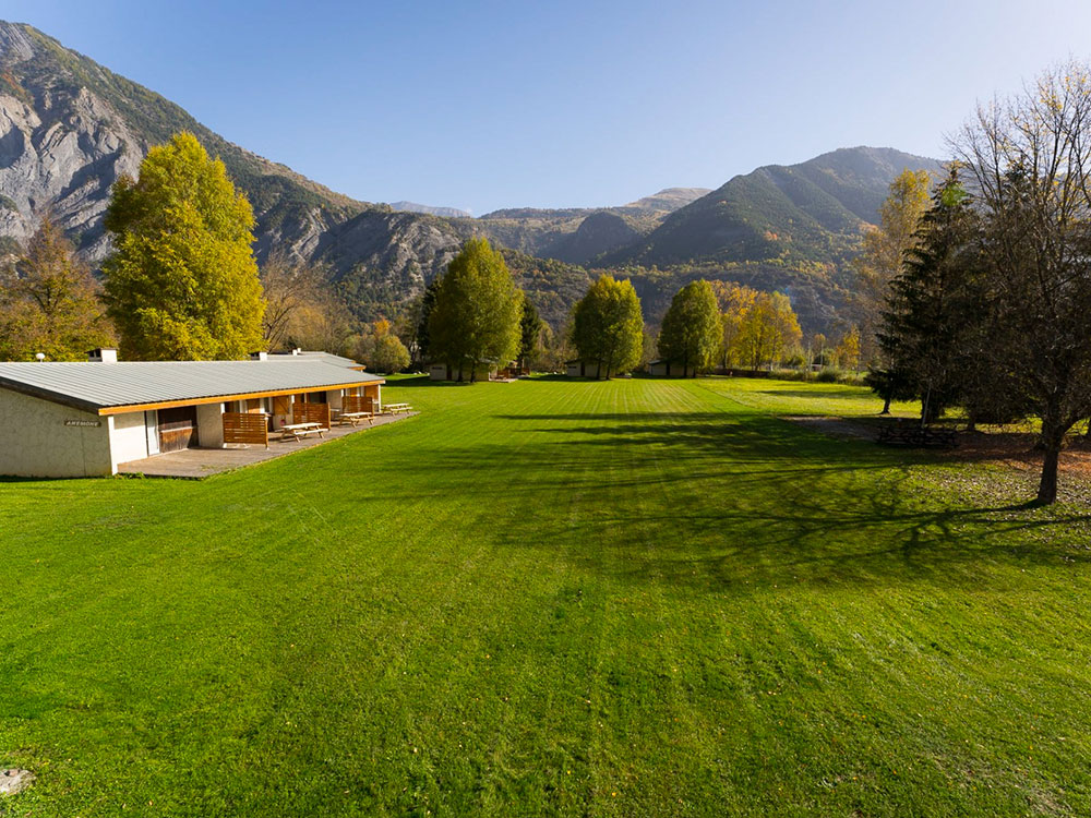 Nos hébergements petit budget Oisans, les Alpes mythiques
