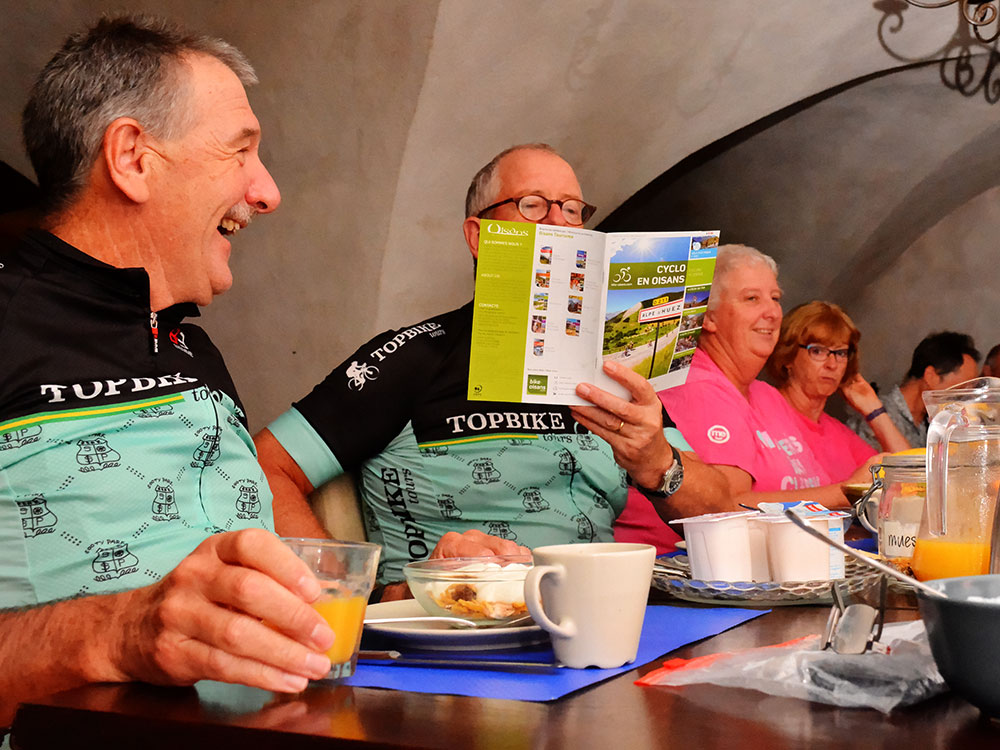 Hébergements cyclo Oisans, les Alpes mythiques